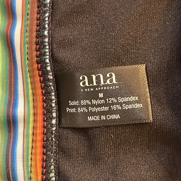 Bikini - Picture 5 of 5